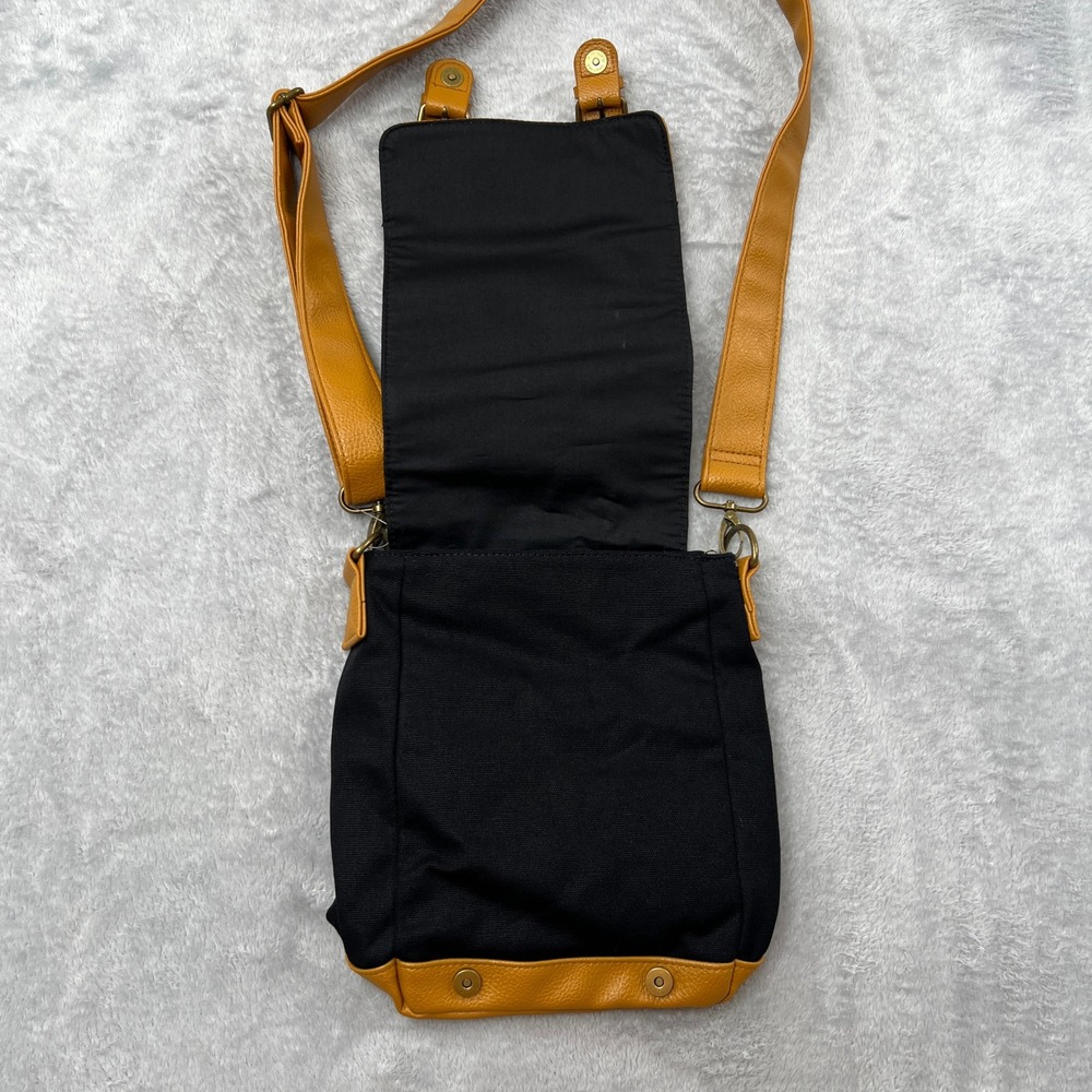 Disney Soarin Around The World Messenger Bag Size OS Black Tan Women Crossbody - Picture 3 of 12